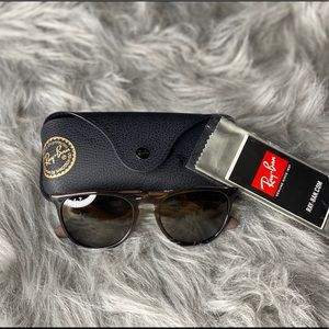 Ray-Ban Erika RB4171🎉